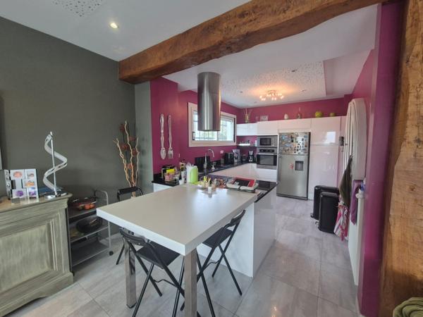 Maison 5 pièce(s) 4 chambre(s) 190 m²