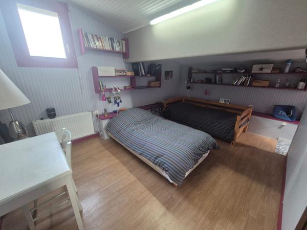 Maison 5 pièce(s) 4 chambre(s) 190 m²