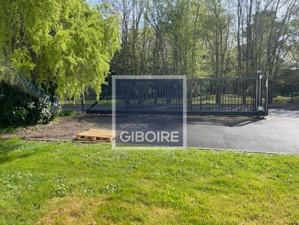 Bureaux - A LOUER - SAINT-BARTHLEMY-D'ANJOU (réf : 49.017410)