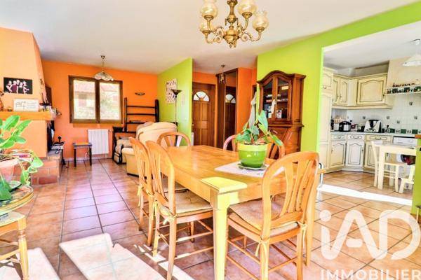 Maison à vendre 4 pièces 77 m² Roumoules