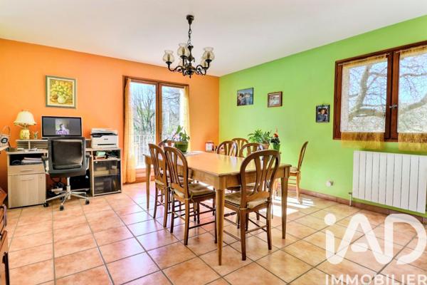 Maison à vendre 4 pièces 77 m² Roumoules