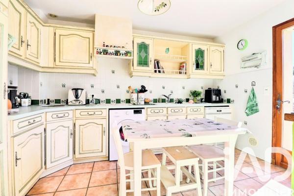 Maison à vendre 4 pièces 77 m² Roumoules