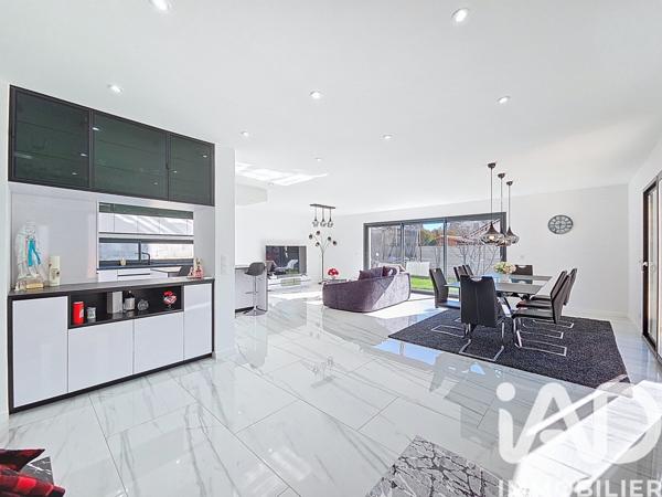 Maison à vendre 6 pièces 172 m² Versonnex