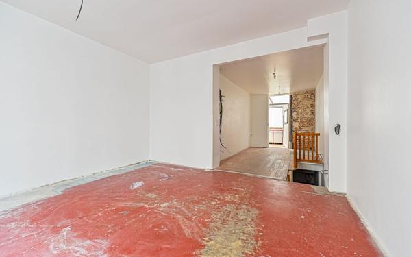 Appartement à vendre    2 pièces • 48,31 m2 Paris 18