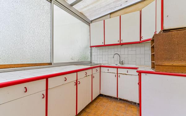 Appartement à vendre    2 pièces • 48,31 m2 Paris 18