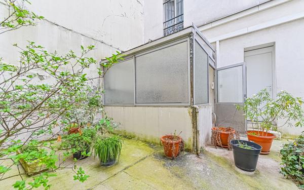 Appartement à vendre    2 pièces • 48,31 m2 Paris 18