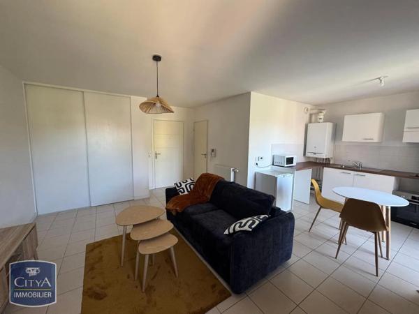 Appartement à louer 1 pièce 33.09m² Chevry (01170)