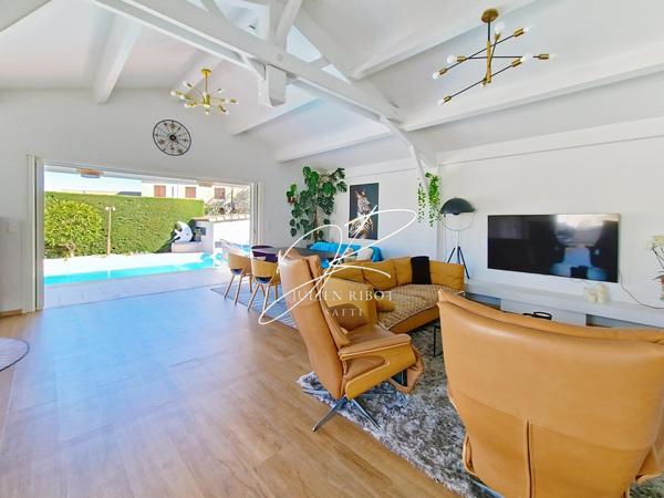 Maison T5 3 chambres 135 m² piscine