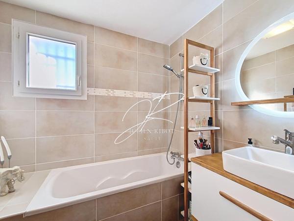 Maison T5 3 chambres 135 m² piscine