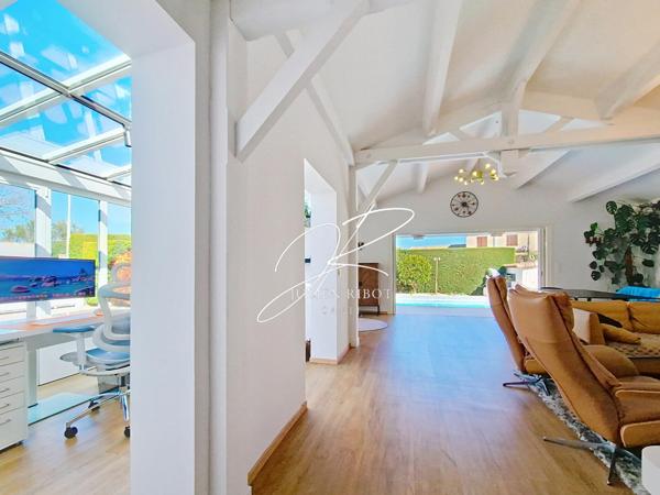 Maison T5 3 chambres 135 m² piscine