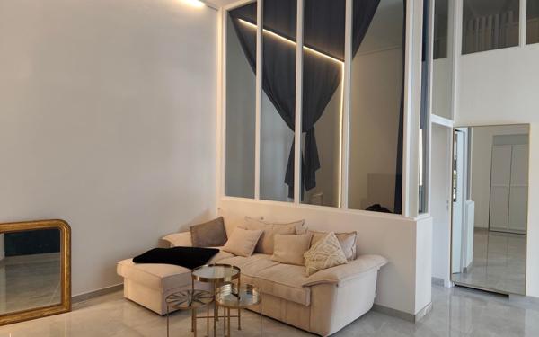 Appartement à vendre    2 pièces • 79 m2 Grasse