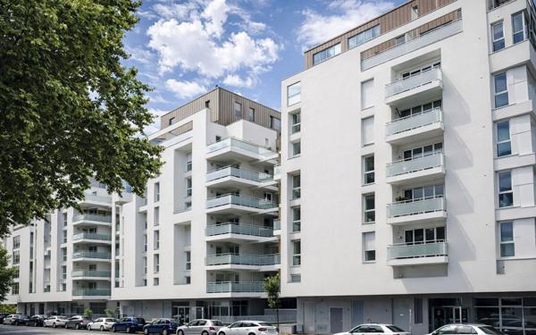 Appartement à vendre    2 pièces • 43,76 m2 Lyon 7