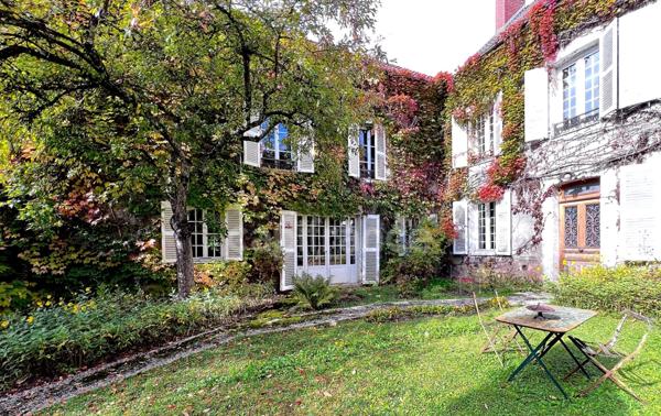 Maison de caractère, rare, 14 pièces proche de EPERNAY (51)