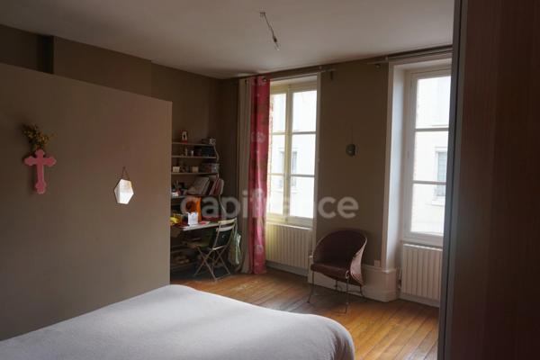 Maison de caractère, rare, 14 pièces proche de EPERNAY (51)