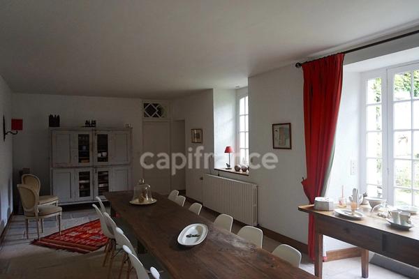 Maison de caractère, rare, 14 pièces proche de EPERNAY (51)