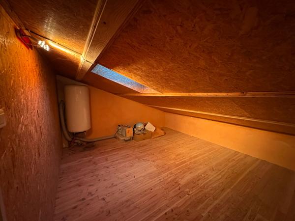 Gaillac . Maison de +/- 219 m²