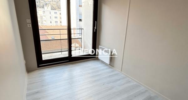 Location Appartement 2 pièces 54.6 m² - Saint-étienne 42000