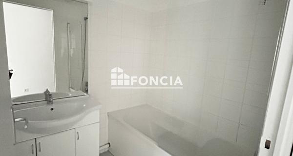 Location Appartement 2 pièces 54.6 m² - Saint-étienne 42000