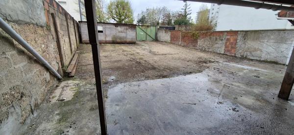 Location Terrain 200 m2 à Maisons-Alfort