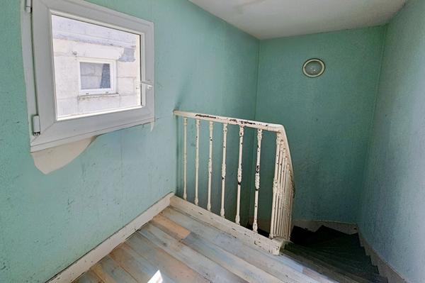 PAUILLAC 33250 - Immeuble 200 m² - investissement locatif -  CENTRE VILLE