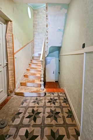 PAUILLAC 33250 - Immeuble 200 m² - investissement locatif -  CENTRE VILLE