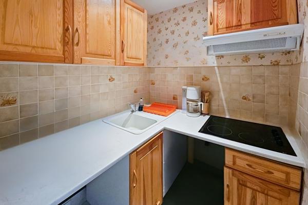 PAUILLAC 33250 - Immeuble 200 m² - investissement locatif -  CENTRE VILLE