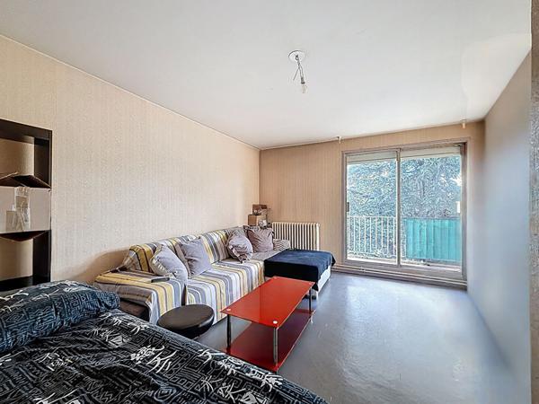 Ramonville Saint-Agne. Proximité des commodités et du métro ligne B - Appartement T1bis de 32 m² avec terrasse plein sud