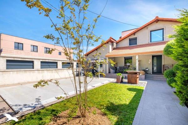 Maison à vendre |  Bron |  4 pièces | 115 m²