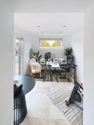 Maison de plan-pied + T2, piscine, terrasses, investissement possible