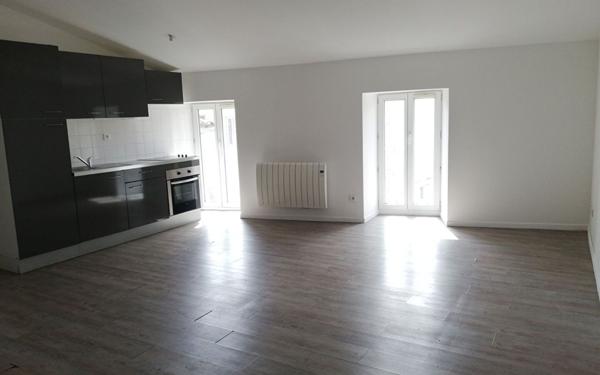 Appartement à louer    2 pièces •  Saint-Ambroix