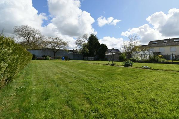 Terrain constructible à vendre avec bâtiment, SAINT BOMER LES FORGES (61)