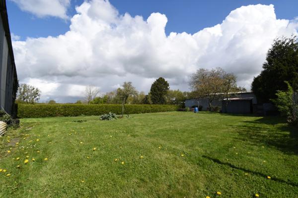 Terrain constructible à vendre avec bâtiment, SAINT BOMER LES FORGES (61)