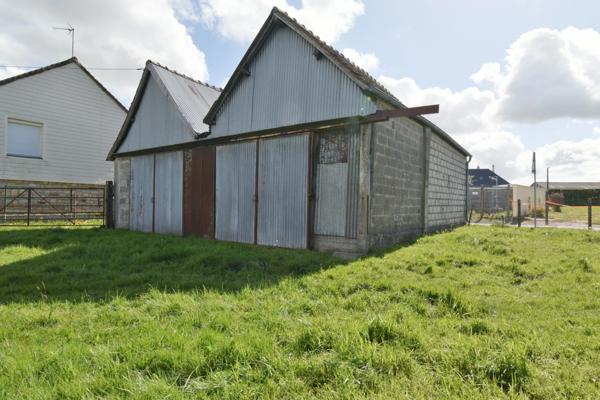 Terrain constructible à vendre avec bâtiment, SAINT BOMER LES FORGES (61)