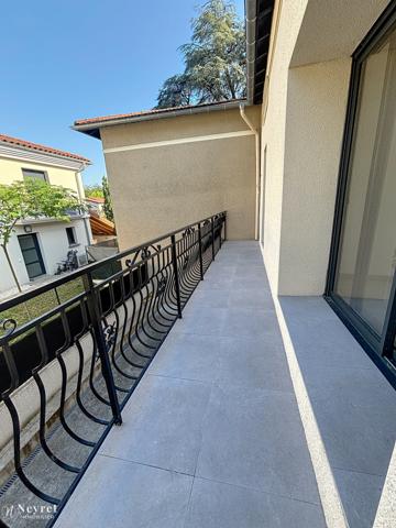 FRANCHEVILLE LE HAUT - Duplex de 74M2 avec 2 terrasses - 2 chambres