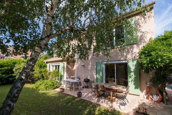 MAISON FAMILIALE - 166 m2 - ELANCOURT Élancourt (78990)