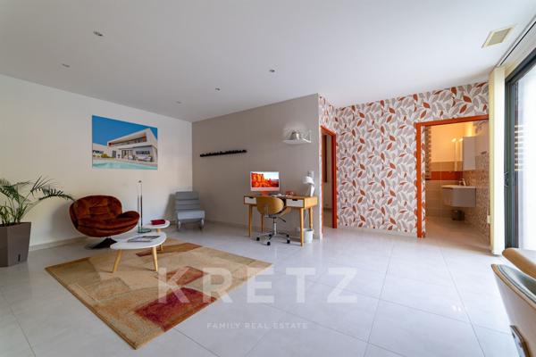 Villa d'architecte contemporaine au fond d'une impasse privée à 100m du Golf