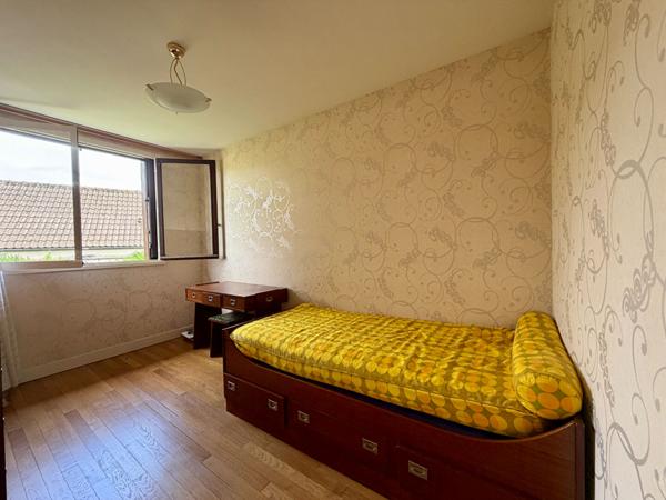 Maison à vendre 6 pièces de 136m² aux Essarts-le-Roi