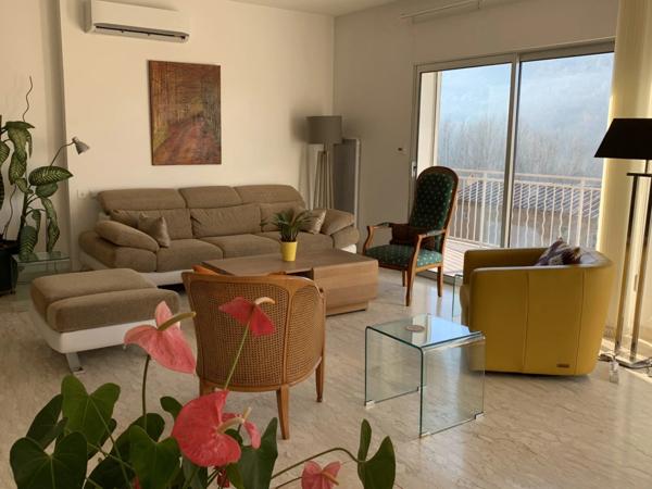 Maison à vendre 9 pièces COLLOBRIERES (83)