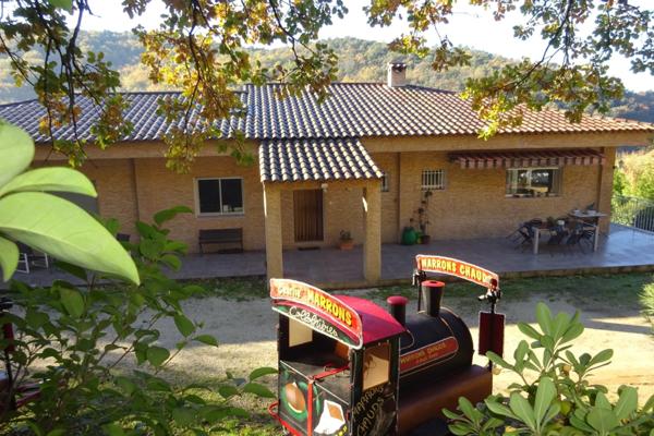 Maison à vendre 9 pièces COLLOBRIERES (83)