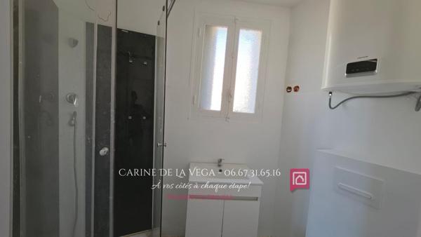 BÉZIERS ? Immeuble avec 3 T2, terrasse et balcons ? Fort potentiel locatif