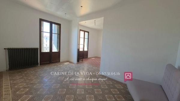 BÉZIERS ? Immeuble avec 3 T2, terrasse et balcons ? Fort potentiel locatif