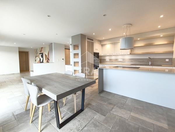 Appartement Annecy 4 pièce(s) 118.99 m2