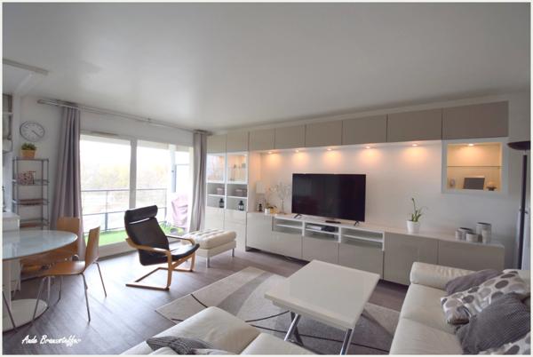 Appartement à vendre 3 pièces CERGY (95) avec cave et parking