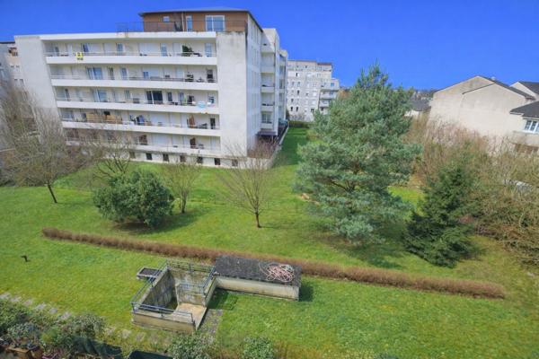 Appartement à vendre 3 pièces CERGY (95) avec cave et parking