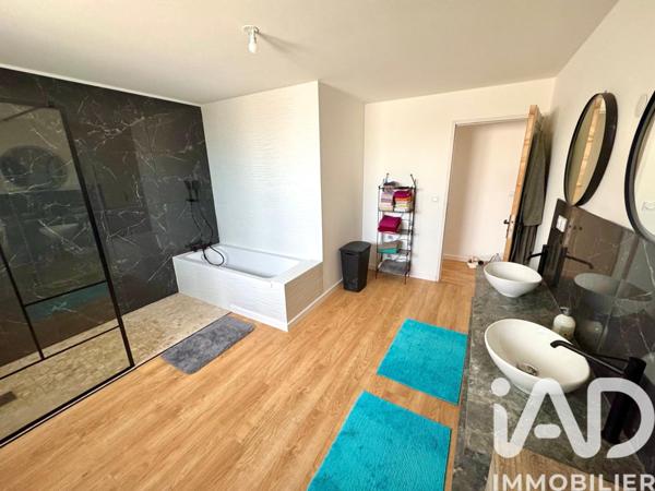 Maison à vendre 4 pièces 150 m² Lanester