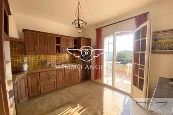 PIGNAN, DANS ENVIRONNEMENT PAISIBLE MAISON D’ARCHITECTE MODULABLE DE 210 m²