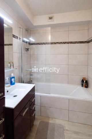 Appartement 1 pièce - 28 m² Exclusivité efficity