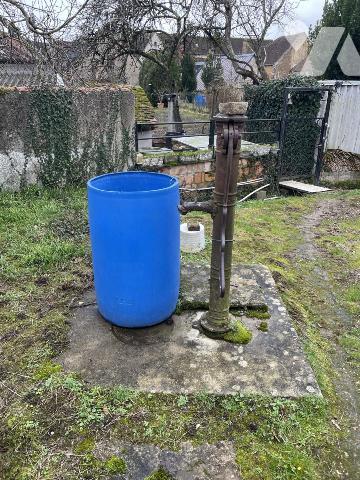 MAISON de bourg de 44m² avec jardin non attenant au coeur de BEAUMONT SUR SARTHE