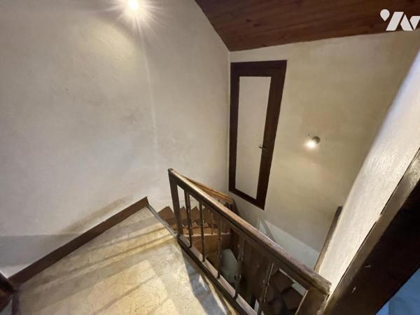 MAISON de bourg de 44m² avec jardin non attenant au coeur de BEAUMONT SUR SARTHE