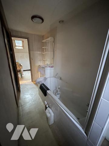 MAISON de bourg de 44m² avec jardin non attenant au coeur de BEAUMONT SUR SARTHE